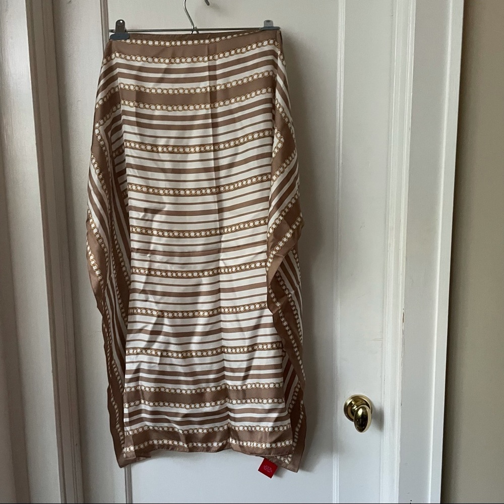 Oscar de la Renta chain link scarf EUC